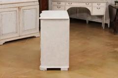 Danish 1880s Off White Painted Serpentine Front Chest with Graduated Drawers - 3588112