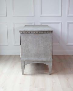 Danish 19th Century Gustavian Grey Painted Chest of Drawers - 4571699