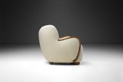 Danish Cabinetmaker Armchair with Curved Armrests Denmark 1940s - 4691948