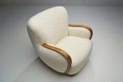 Danish Cabinetmaker Armchair with Curved Armrests Denmark 1940s - 4691955