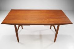 Danish Cabinetmaker Teak and Oak Desk with Drawers Denmark ca 1950s - 3103538