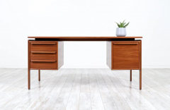 Danish Modern Floating Top Teak Desk by G V M bler - 2570715