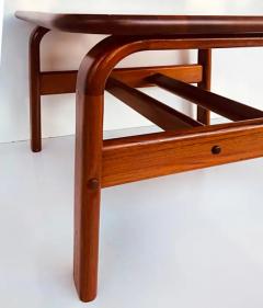 Danish Modern Solid Teak Side Table Rounded Edges and Curved Legs - 3509640