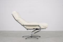 Danish Modern Swivel Lounge Chair and Ottoman - 2796675