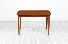 Danish Modern Teak Dining Table with Expanding Draw Leaves - 2448298