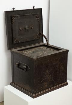 Danish Painted Steel safe with Hidden Lock 19th Century - 783735