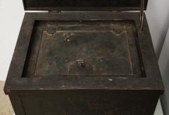 Danish Painted Steel safe with Hidden Lock 19th Century - 783738