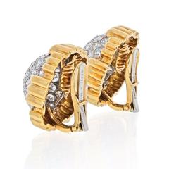 David Webb D WEBB 18K YELLOW GOLD 7 00 CARAT PAVE SET CUSHION SHAPED DIAMOND CLIP EARRINGS - 2520257