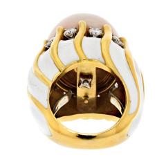 David Webb DAVID WEBB 18K YELLOW GOLD 1970S CORAL DOME WHITE ENAMEL DIAMOND RING - 3078164