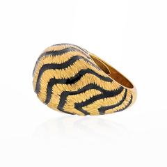 David Webb DAVID WEBB 18K YELLOW GOLD 1970S TIGER STRIPE BLACK ENAMEL DOME RING - 2294093