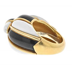 David Webb DAVID WEBB 18K YELLOW GOLD BLACK AND WHITE ENAMEL BOMBE RING - 2765402