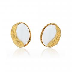 David Webb DAVID WEBB 18K YELLOW GOLD CABOCHON CORAL OVAL CLIP ON EARRINGS - 2596302