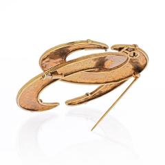 David Webb DAVID WEBB 18K YELLOW GOLD INTERLOCKING CRECENT HAMMERED BROOCH - 1941042