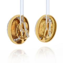 David Webb DAVID WEBB 18K YELLOW GOLD LARGE DOME OVAL BUTTON SIGNATURE HAMMERED EARRINGS - 2421265