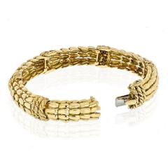 David Webb DAVID WEBB 18K YELLOW GOLD TWIST ROPE SECTIONAL FISHSCALE FLEXIBLE BRACELET - 1941048