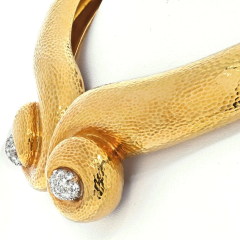 David Webb DAVID WEBB PLATINUM 18K YELLOW GOLD HAMMERED SCROLL DIAMOND COLLAR NECKLACE - 2732084
