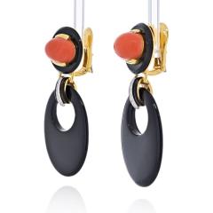 David Webb DAVID WEBB PLATINUM 18K YELLOW GOLD ONYX AND CORAL DROP DOOR KNOCKER EARRINGS - 2473591