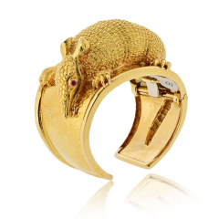 David Webb David Webb 18K Yellow Gold Armadillo Cuff With Ruby Eyes Bracelet - 4013893