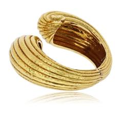 David Webb David Webb 18K Yellow Gold Scroll Crossover Fluted Bracelet - 4600990