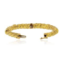 David Webb David Webb 18K Yellow Gold Textured Twist Bangle Bracelet - 4814293