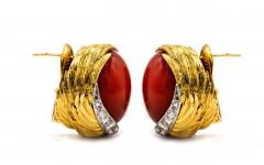 David Webb David Webb Domed Coral Diamond Earrings - 1668320