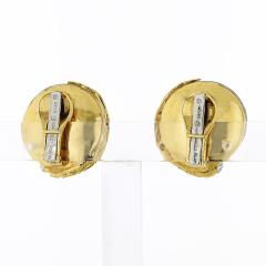 David Webb David Webb Rock Crystal And Diamond Round Clip On Earrings - 1671930