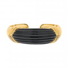 David Webb PLATINUM 18K YELLOW GOLD CARVED ONYX AND DIAMOND HINGED CUFF BRACELET - 2939891