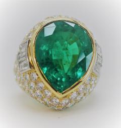 David Webb Wonderful David Webb Pear Shaped Emerald and Diamond Ring - 1644700