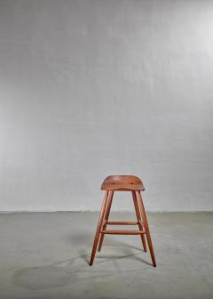 Davies Hugh Hugh Davies Walnut Studio Crafted Bar Stool USA 1970s - 1045374