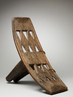 Decorated Wooden Backrest sculptured in one piece - 2173335
