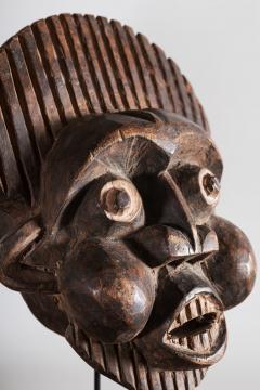 Decorative African Mask Cameroon 1950s - 3814420