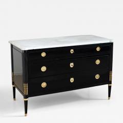 Directoire Chest of Drawers with white Marble Top France circa 1800 - 4426685