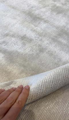 Doris Leslie Blau One of a kind Contemporary Silver Grey Silk Rug - 3581795