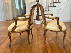 Dorothy Draper Pair of Fancy French Louis XV Refined Fauteuils Chairs Mid Century - 4561152