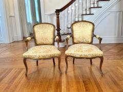 Dorothy Draper Pair of Fancy French Louis XV Refined Fauteuils Chairs Mid Century - 4561173