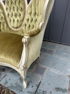 Dorothy Draper Stunning Victorian Style Carved Wood Settee Loveseat Tufted Back - 4561104