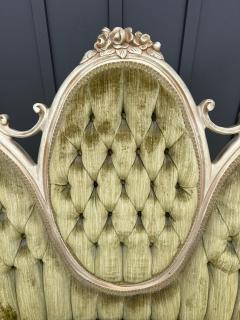 Dorothy Draper Stunning Victorian Style Carved Wood Settee Loveseat Tufted Back - 4561106