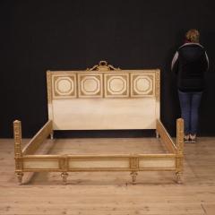 Double bed in Louis XVI style sculpted lacquered and gilded - 3923567