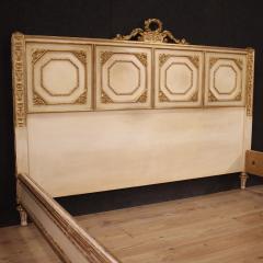 Double bed in Louis XVI style sculpted lacquered and gilded - 3923572