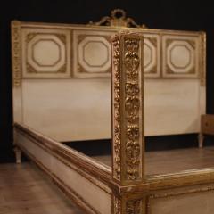 Double bed in Louis XVI style sculpted lacquered and gilded - 3923573