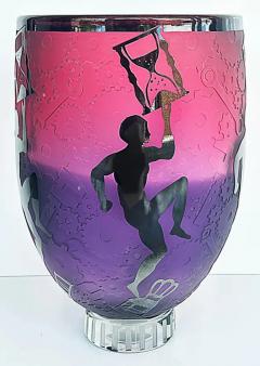 Duncan McClellan Duncan McClellan Etched Overlay Art Glass Cameo Vase circa 2005 Artist Signed - 3590127