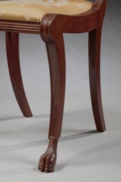 Duncan Phyfe SET OF SIX CLASSICAL CARVED AND BRASS INLAID KLISMOS SIDE CHAIRS - 4340772