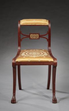 Duncan Phyfe SET OF SIX CLASSICAL CARVED AND BRASS INLAID KLISMOS SIDE CHAIRS - 4340773