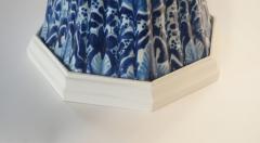 Dutch Delft Vase Table Lamp - 859403
