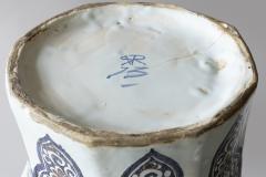 EARLY 18TH CENTURY NEVERS OCTAGONAL LIDDED VASE - 4359409