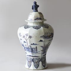 EARLY 18TH CENTURY NEVERS OCTAGONAL LIDDED VASE - 4359421