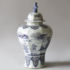 EARLY 18TH CENTURY NEVERS OCTAGONAL LIDDED VASE - 4359426