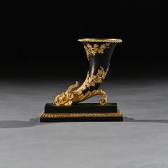 EARLY 19TH CENTURY GILT AND PATINATED BRONZE RHYTON WITH CHIMERA RAMS HEAD - 1953817