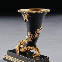 EARLY 19TH CENTURY GILT AND PATINATED BRONZE RHYTON WITH CHIMERA RAMS HEAD - 1953826