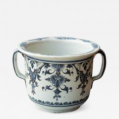 EARLY 19TH CENTURY LARGE TWO HANDLED CACHE POT IN CAMA EU BLEU - 1006716